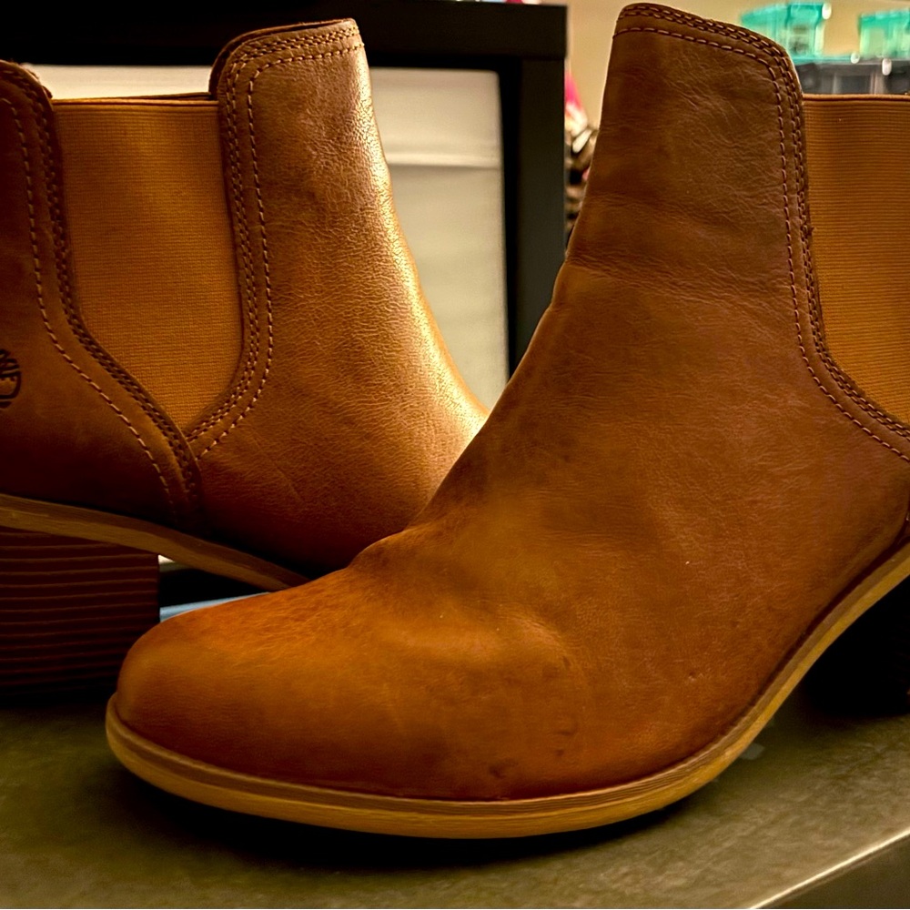 Women’s Timberland ankle booties, size 11
